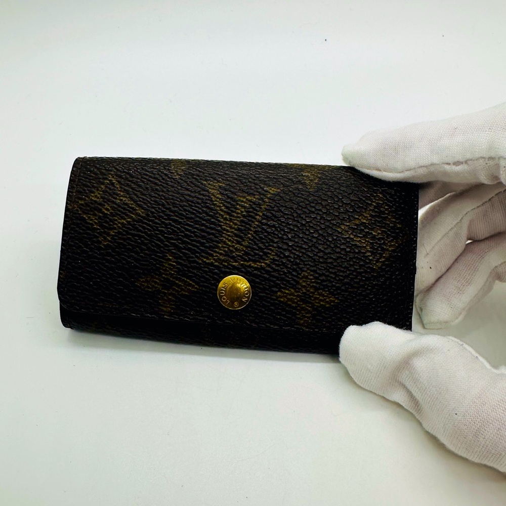 Louis Vuitton Monogram Key holder